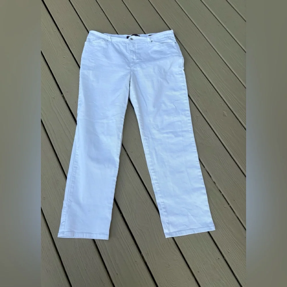 Gloria Vanderbilt (Amanda) White High-Rise Jeans, Size: 18
